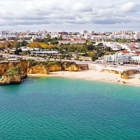 D04 - Torralta Tower House بيت للعطل لاغوس