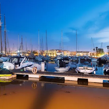 D04 - Torralta Tower House بيت للعطل