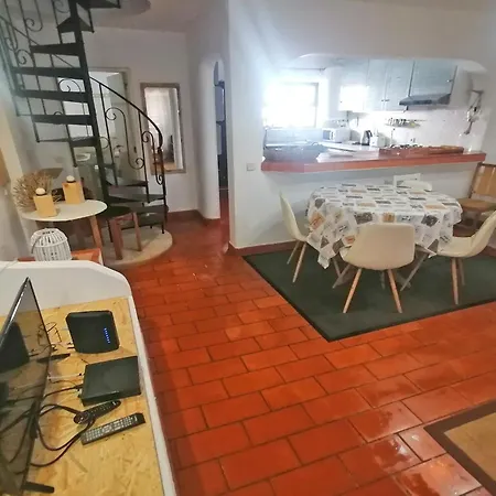 D04 - Torralta Tower House *